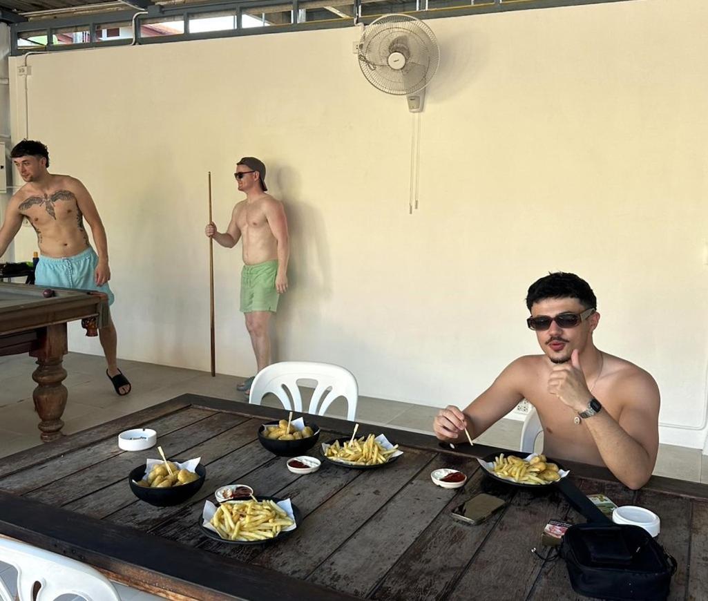 Samui Backpacker Hotel 방 락 외부 사진
